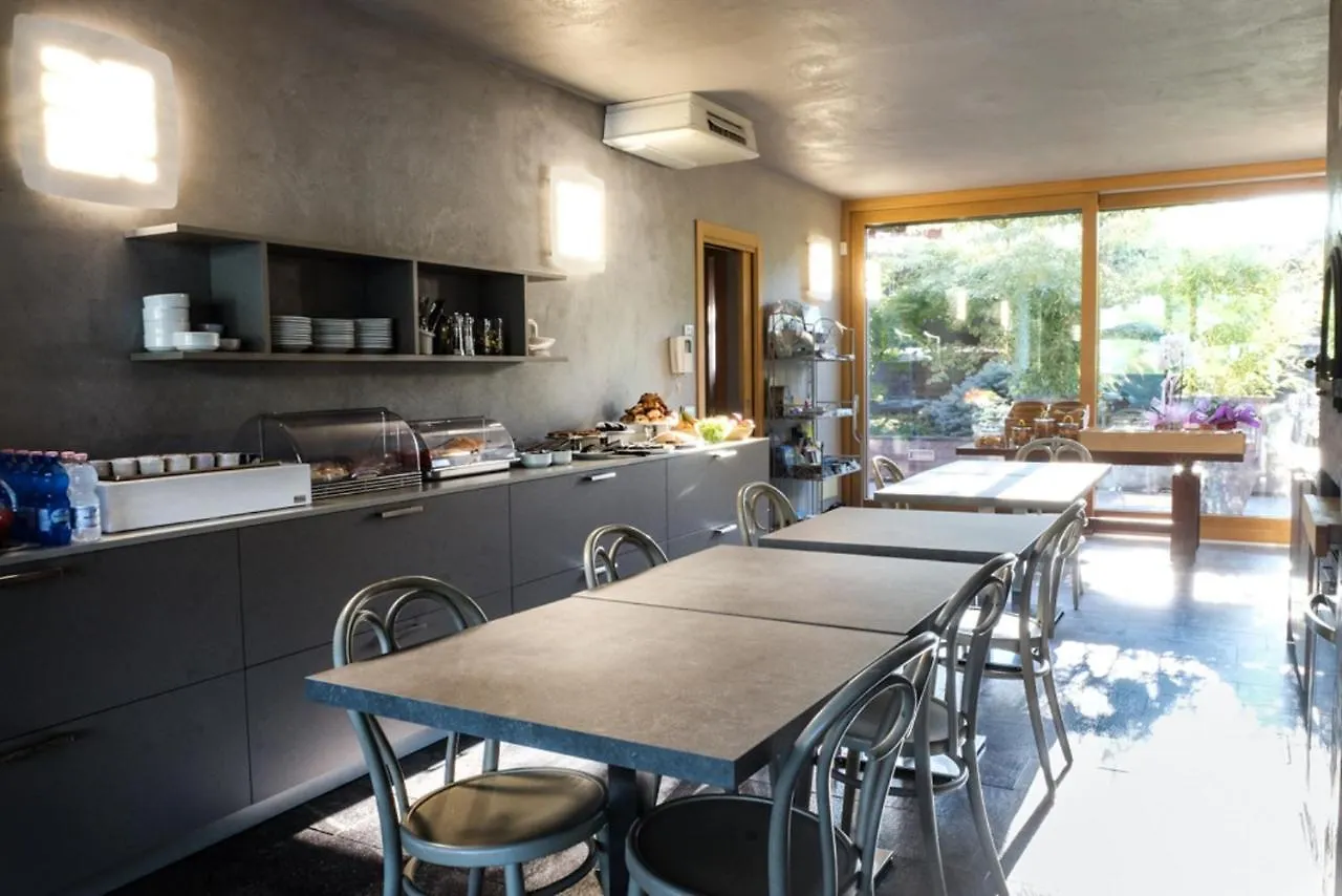 Sweet Life Bed & Breakfast Peschiera del Garda 0*,